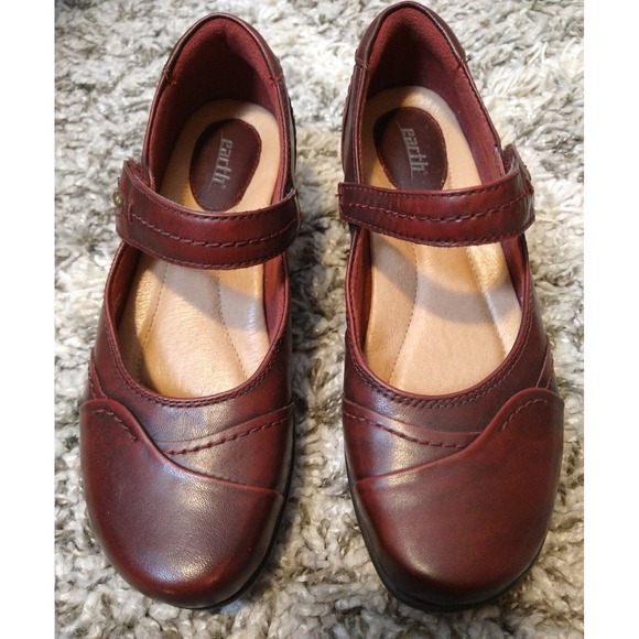 Earth Shoes - Earth Shoes Clover Bordeaux Mary Janes Womens 7 B Red Leather Shoes Maryjanes